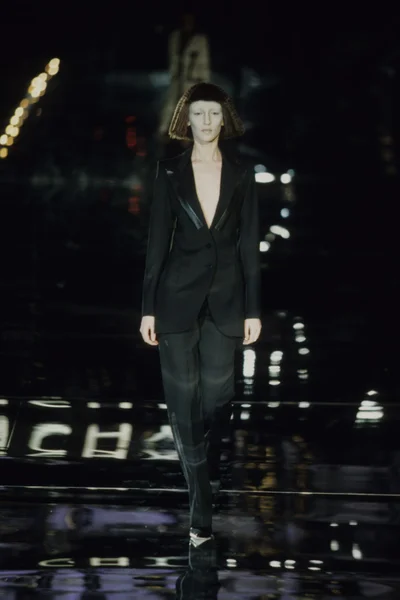 Look 30